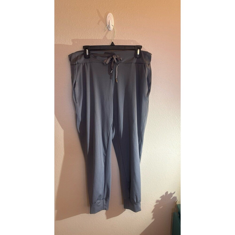 Adrienne Vittadini joggers